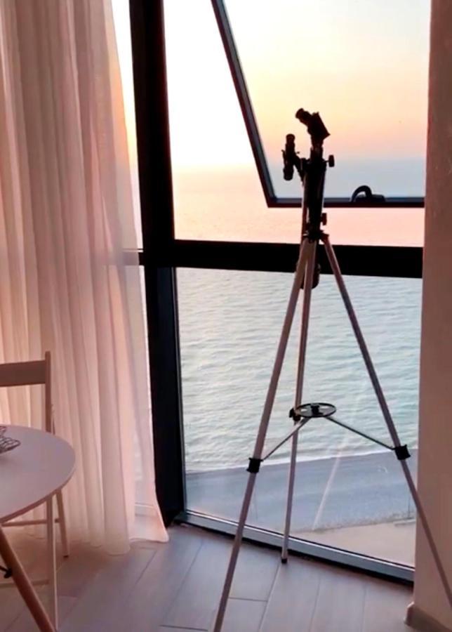 Апартаменты - Первая Линия! Batoumi Extérieur photo